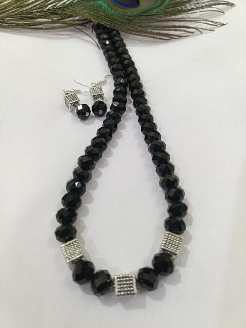 Black crstal chain - Jewellery by SK handcraft jewellery 