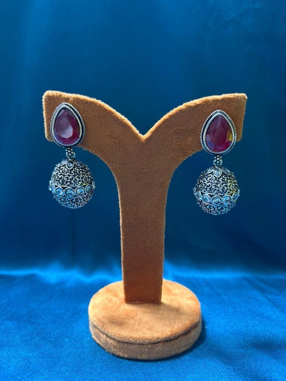 Jhumkaearring - Others by Thiaâ€™s Boutique