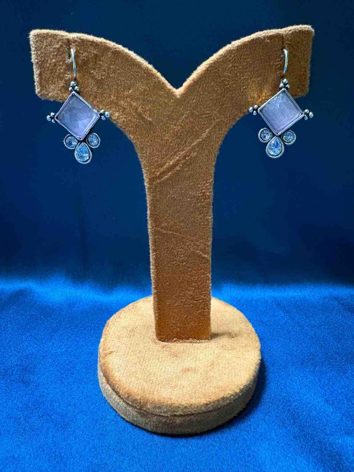 Premium earings - Others by Thiaâ€™s Boutique