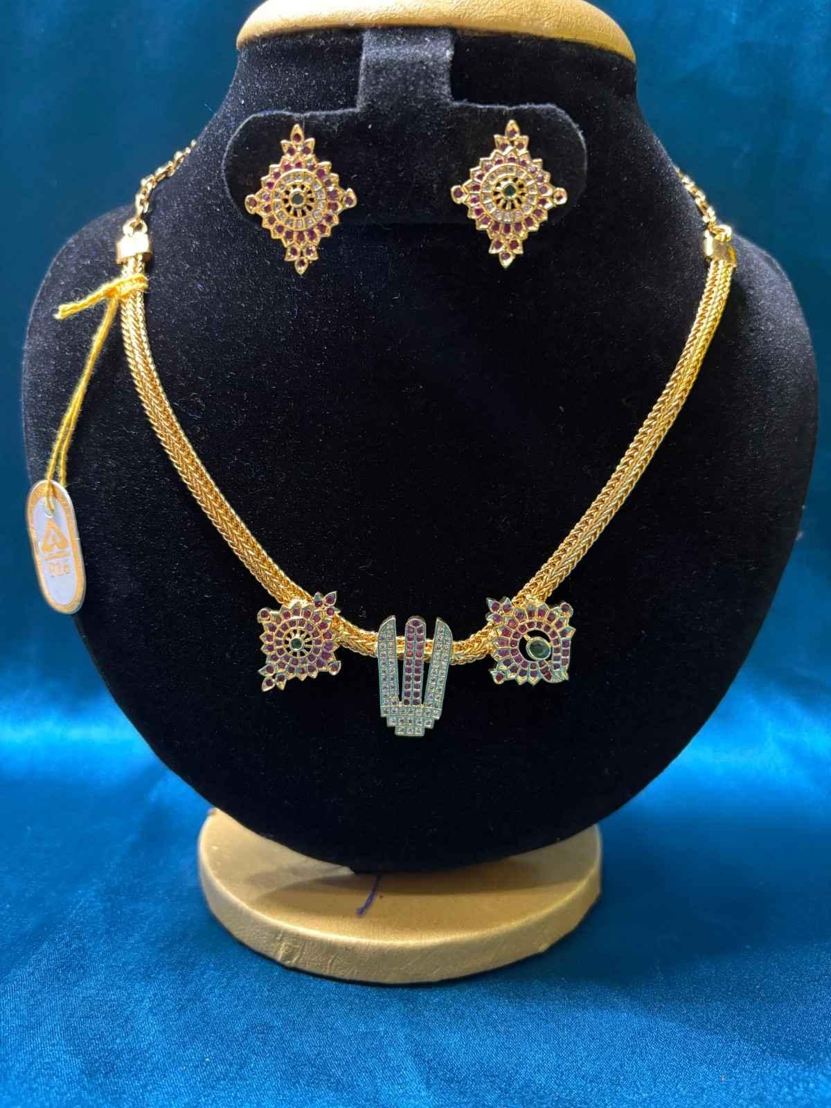 Premium jewellery set  - Others by Thiaâ€™s Boutique