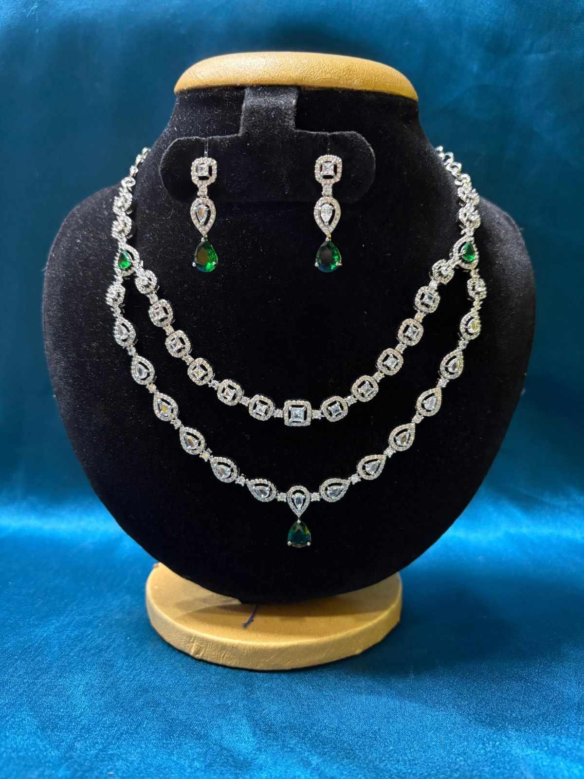 Premium jewellery set  - Others by Thiaâ€™s Boutique