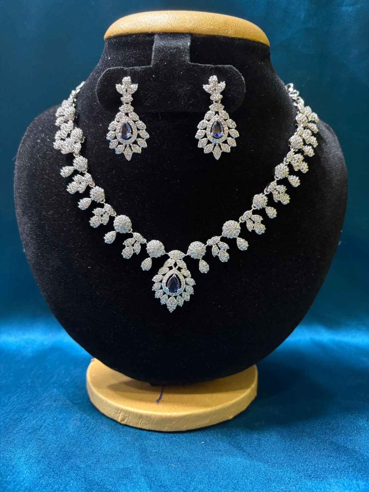 Premium jewellery set  - Others by Thiaâ€™s Boutique