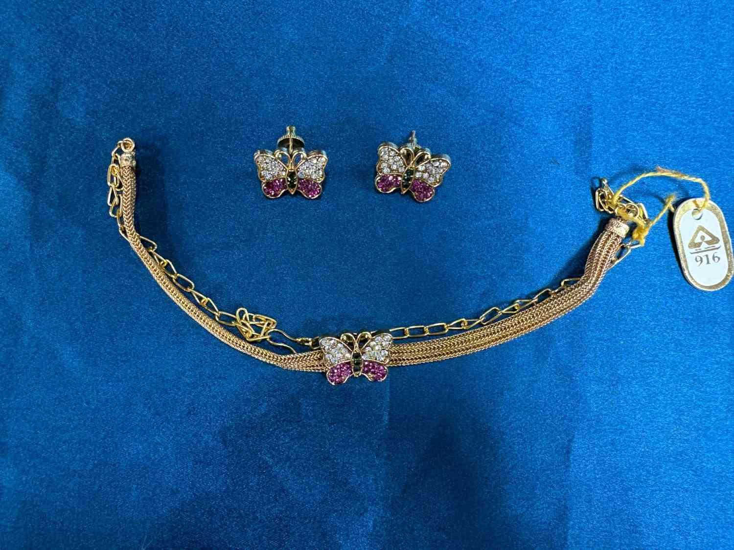 Premium butterfly neck peice - Others by Thiaâ€™s Boutique