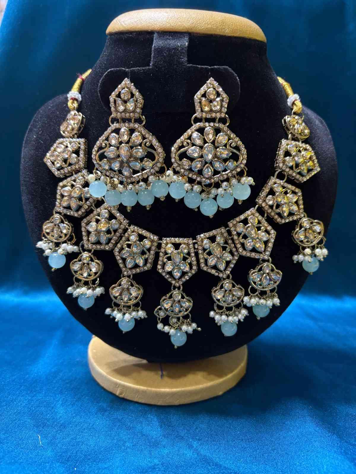 Premium jewellery set  - Others by Thiaâ€™s Boutique